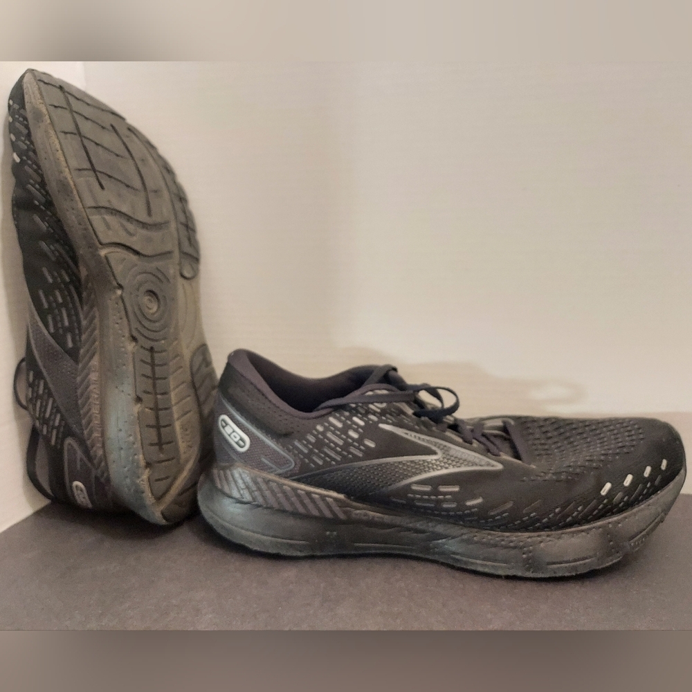 Brooks Glycerin GTS 20 Mens Running Shoes 14 Medium D Triple Black 1103831D020